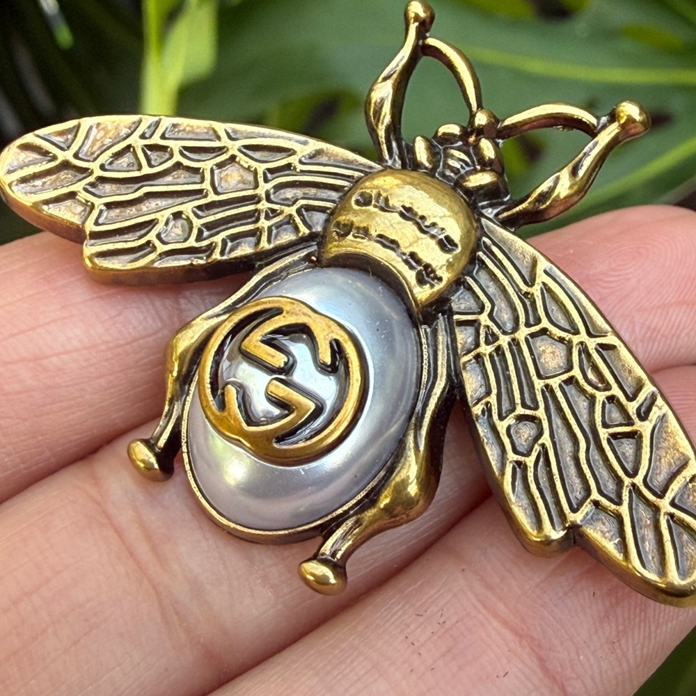 Gucci Gold-Tone Bee Brooch with Pearl Body and Interlocking G